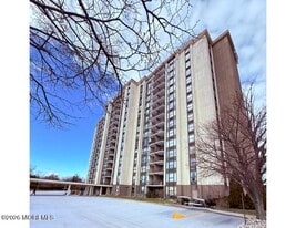 1 Scenic Dr in Highlands, NJ - Building Photo