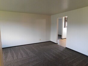 4622 Beaverbrook Ct SE in Salem, OR - Building Photo - Building Photo