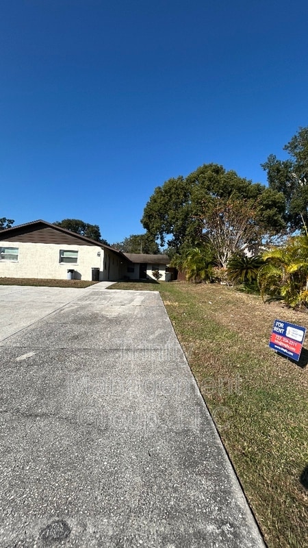 6331 Delaware Ave in New Port Richey, FL - Building Photo - Building Photo