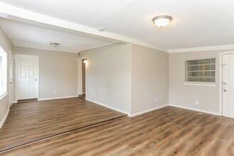 3045 W 15th St in Jacksonville, FL - Building Photo - Building Photo
