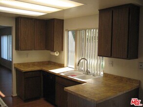 10123 Hanna Ave in Los Angeles, CA - Building Photo - Building Photo