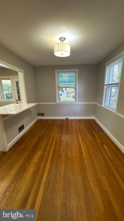 8676 Oak Rd in Parkville, MD - Building Photo - Building Photo