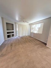 705 W Queen Creek Rd in Chandler, AZ - Building Photo - Building Photo