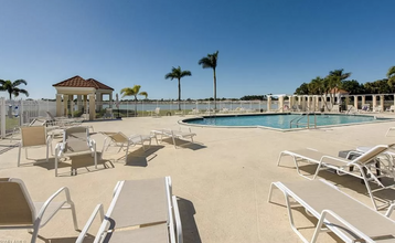 7818 Emerald Cir in Naples, FL - Building Photo - Building Photo