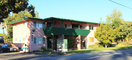 Magnolia Suites in Carmichael, CA - Building Photo - Building Photo