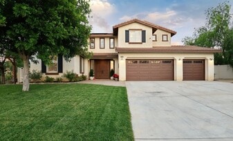 8006 Wood Rd in Riverside, CA - Building Photo