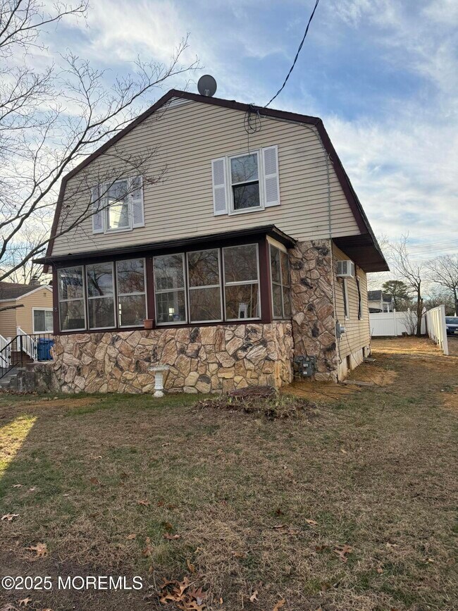 69 George Ave in Old Bridge, NJ - Building Photo - Building Photo