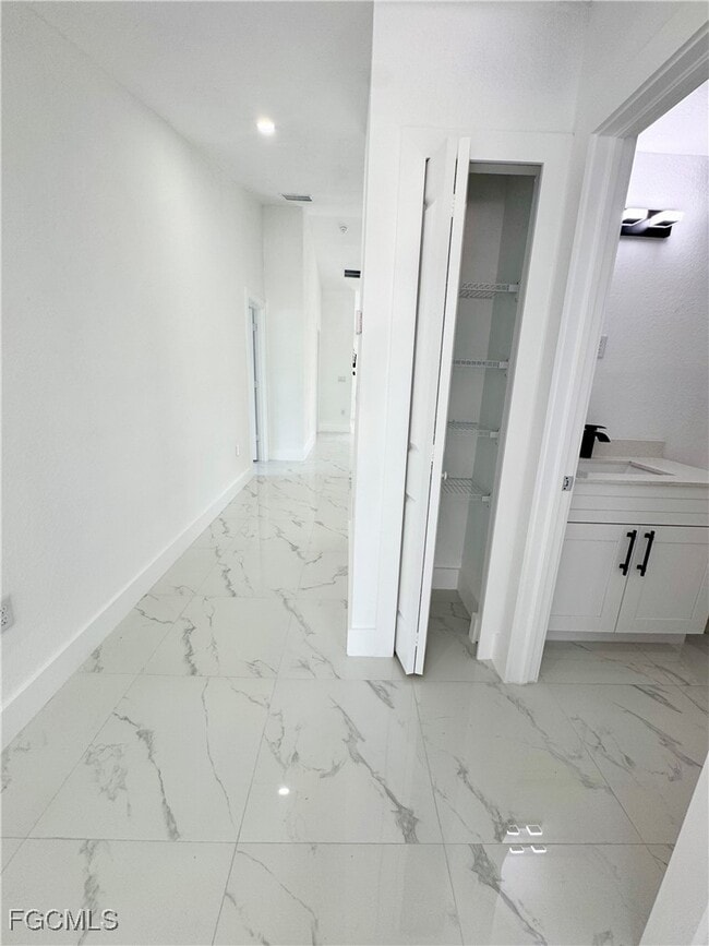 670 Chemstrand St E in Lehigh Acres, FL - Building Photo - Building Photo