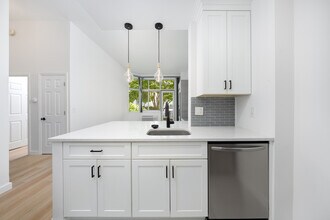 20 2nd St, Unit 105 in Jersey City, NJ - Building Photo - Building Photo