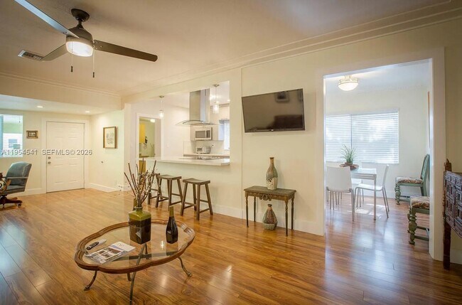 555 NE 71st St in Miami, FL - Building Photo - Building Photo