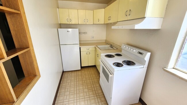 925 S Washington St, Unit 303, Unit 303