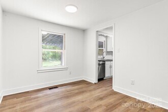 761 Randa Dr in Statesville, NC - Building Photo - Building Photo