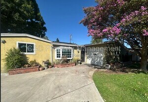 15433 Ector St in La Puente, CA - Building Photo