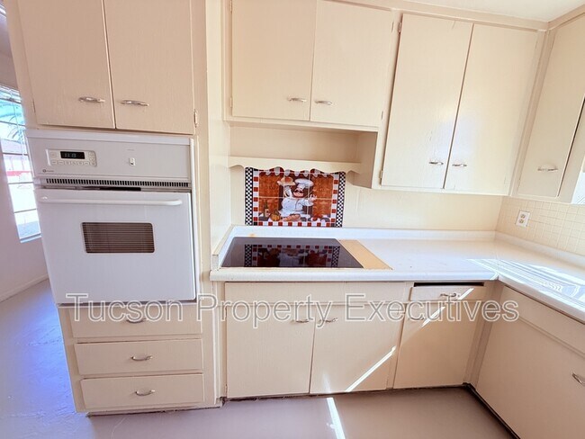 3274 E Benson Hwy in Tucson, AZ - Building Photo - Building Photo