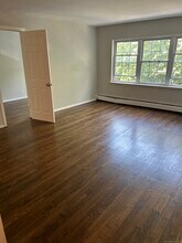 10 Highland St in West Haven, CT - Building Photo - Building Photo