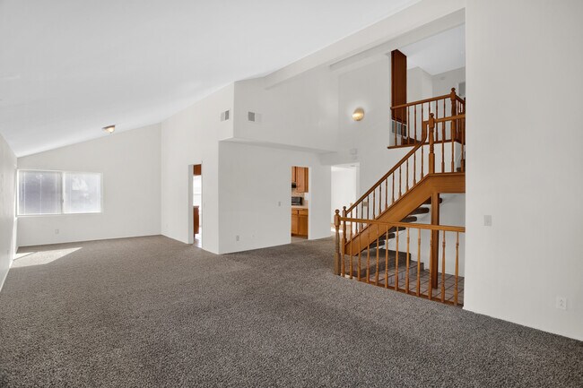 2561 Jeffery Cir in Hemet, CA - Building Photo - Building Photo