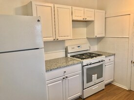 918 Watson St SW, Unit 2 in Grand Rapids, MI - Building Photo