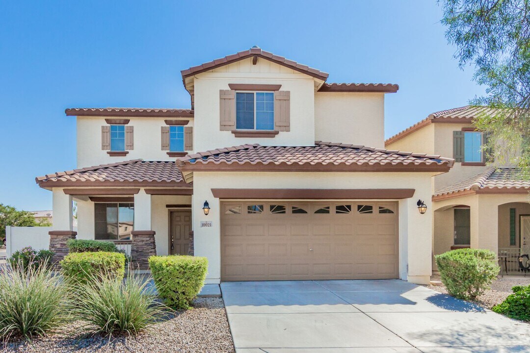 10021 W Hammond Ln in Tolleson, AZ - Building Photo