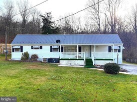 1716 W Philadelphia Ave in Boyertown, PA - Building Photo