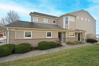 451 Pinnacle Way in Ludlow, KY - Building Photo - Building Photo