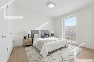 1035 Commonwealth Ave in Allston, MA - Building Photo - Building Photo