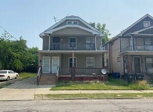 921 Rudyard Rd in Cleveland, OH - Building Photo - Building Photo
