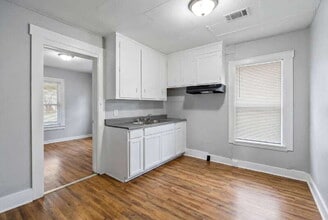 110 W Mitchell St in Milledgeville, GA - Building Photo - Building Photo