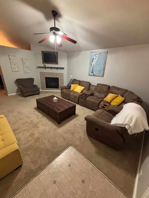 1143 White Stone Way in Fountain, CO - Foto de edificio - Building Photo