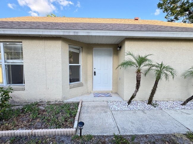 10313 Crystal Point Dr in Orlando, FL - Foto de edificio - Building Photo