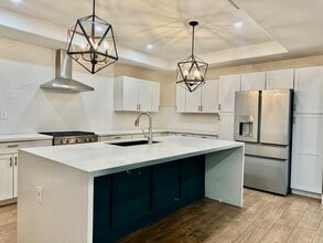 4705 San Francisco Ave in Laredo, TX - Building Photo - Building Photo