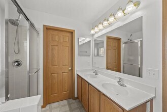 3734 Gibbstone Dr in Columbus, OH - Foto de edificio - Building Photo