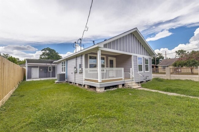 property at 332 Zoe St