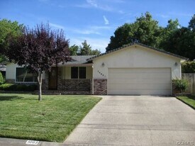1063 Verde Dr in Chico, CA - Building Photo