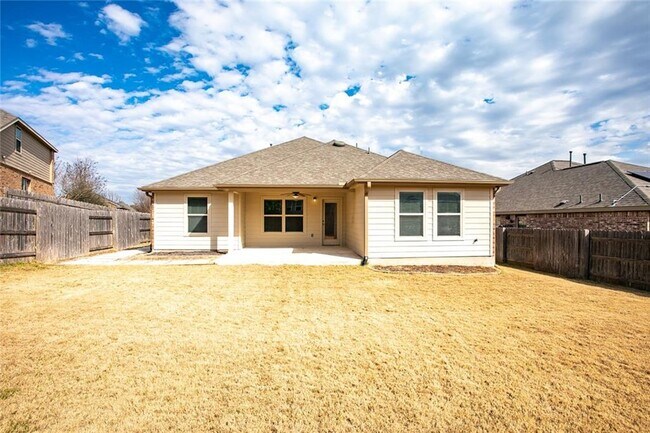 19709 Maiden Grass Dr in Pflugerville, TX - Building Photo - Building Photo