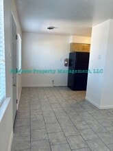 3312 Wellesley Ct NE, Unit #3 in Albuquerque, NM - Building Photo - Building Photo