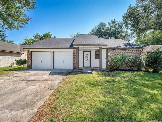 property at 18918 Cloyanna Ln