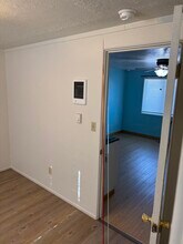 1819 Carroll St, Unit 1 in Lebanon, OR - Building Photo - Building Photo