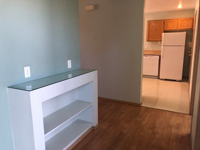 247 NW Clay Ct in Pullman, WA - Foto de edificio - Building Photo