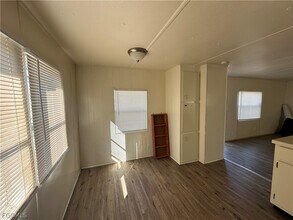 8085 Tolles Dr in North Fort Myers, FL - Building Photo - Building Photo