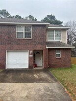 1776 Evening Shade Dr in Fayetteville, AR - Building Photo