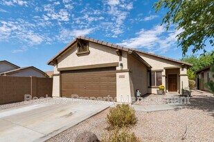220 N 110th St in Apache Junction, AZ - Building Photo