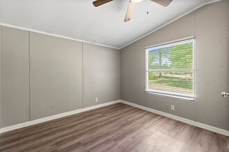 350 Briar Dr in Shepherd, TX - Building Photo - Building Photo