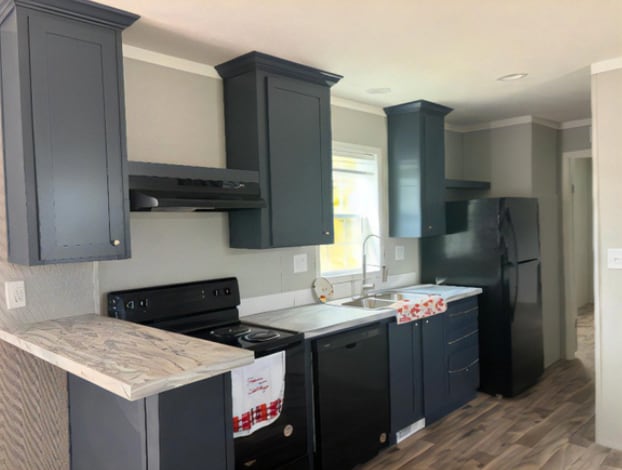 Room in Apartment on Lee Hy Dr
