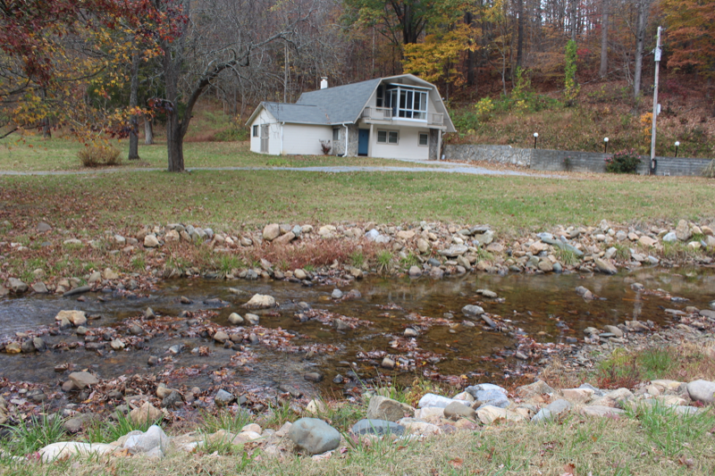 342 Dry Creek Rd in Jonesborough, TN - Building Photo