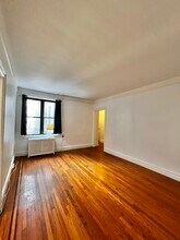 131 Kensington Ave, Unit B7 in Jersey City, NJ - Foto de edificio - Building Photo