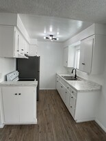 6561 Fulton Ave in Van Nuys, CA - Building Photo