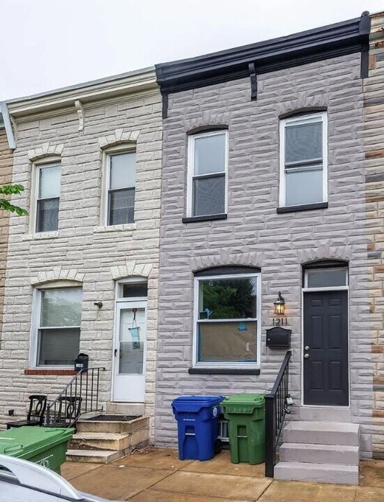 1211 James St in Baltimore, MD - Building Photo