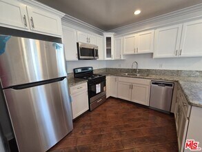 5332 Virginia Ave in Los Angeles, CA - Building Photo - Building Photo