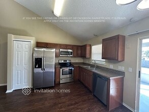 1465 3rd Ave in DeLand, FL - Foto de edificio - Building Photo