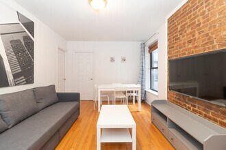 1415-1423-1423 Lexington Ave in New York, NY - Building Photo - Building Photo
